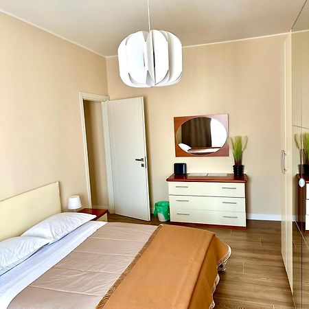 Bicocca Modern Apartment Милан Экстерьер фото