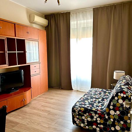 Bicocca Modern Apartment Милан Экстерьер фото