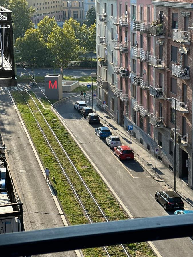 Bicocca Modern Apartment Милан Экстерьер фото