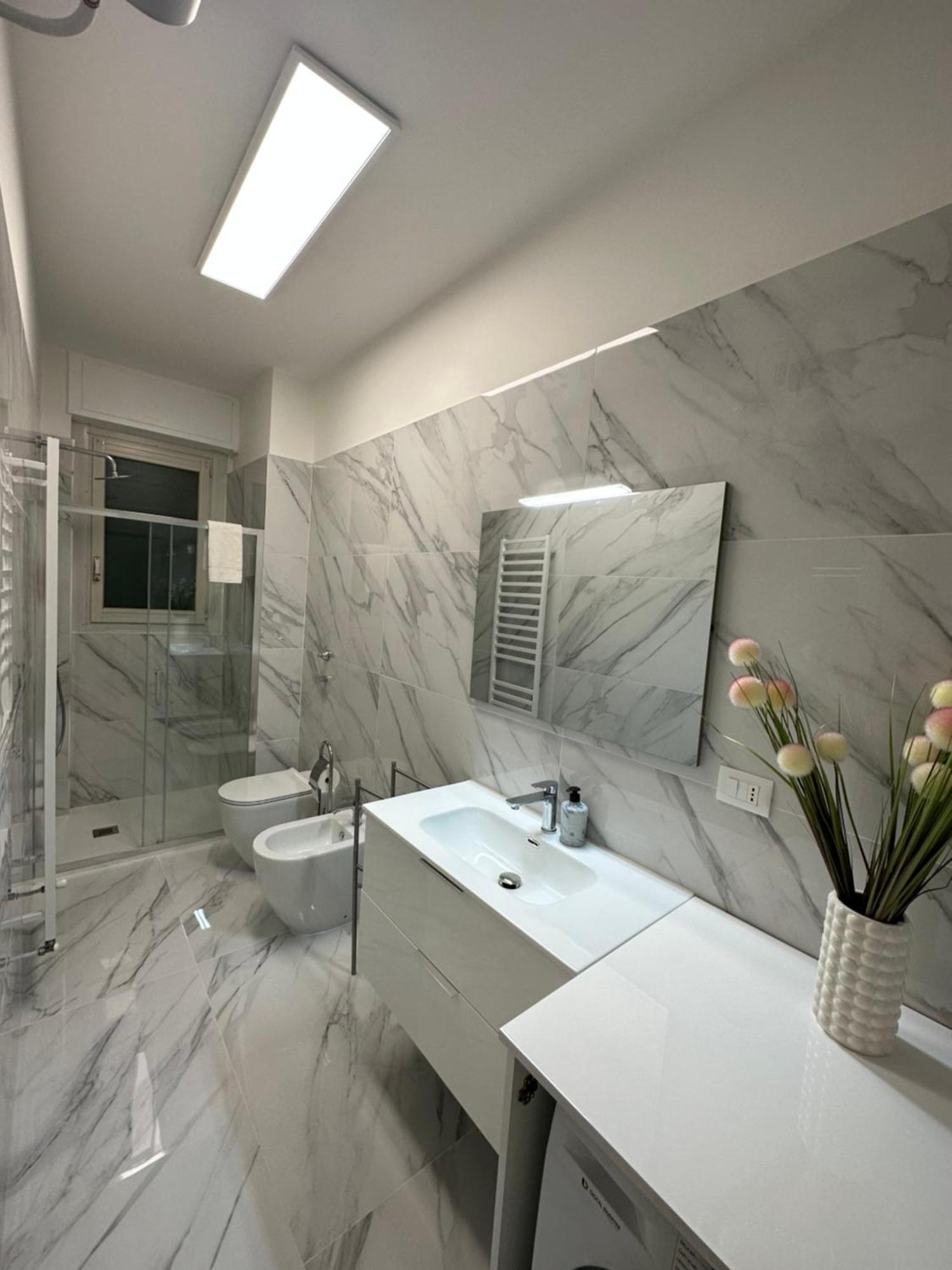 Bicocca Modern Apartment Милан Экстерьер фото