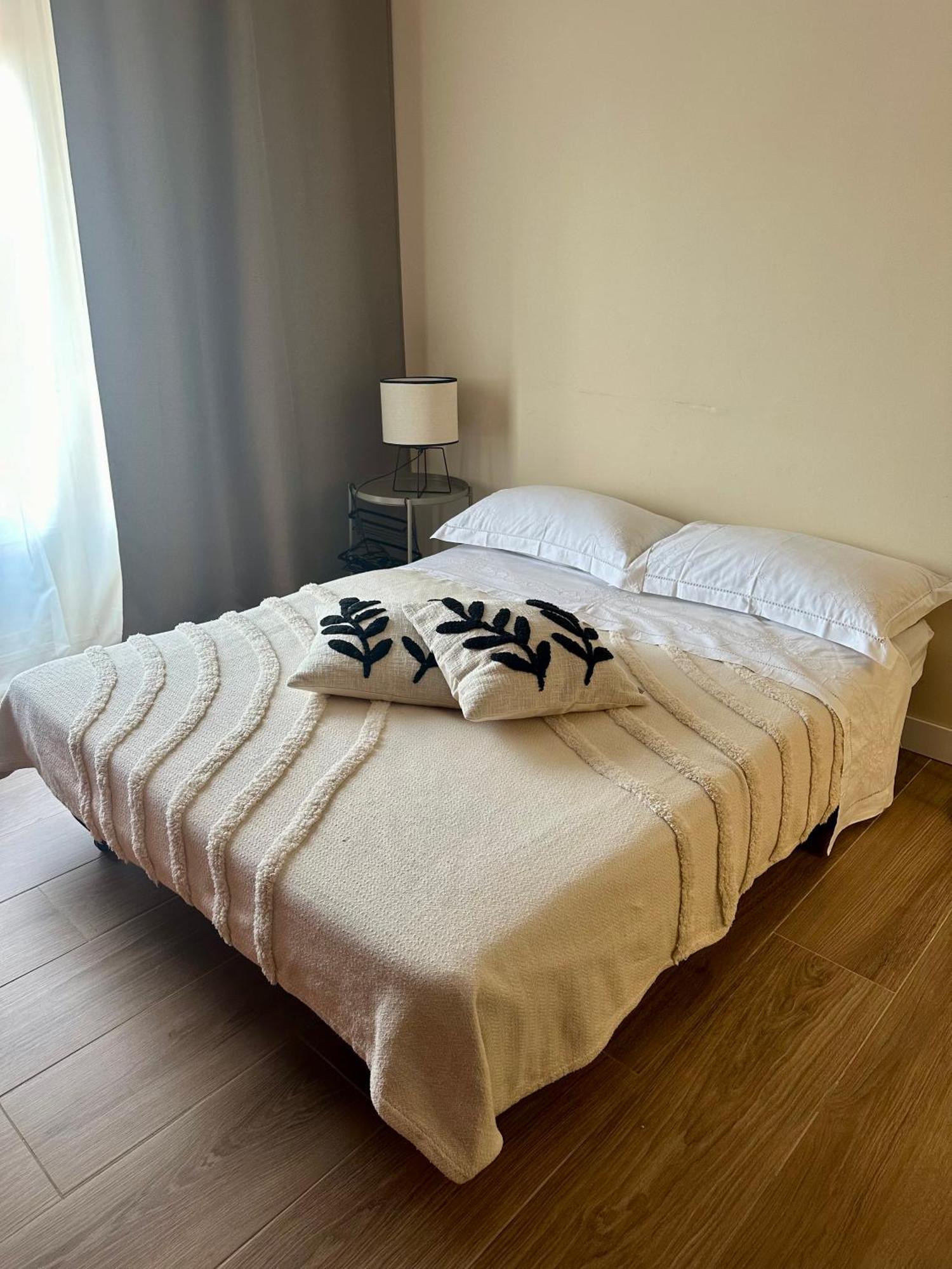 Bicocca Modern Apartment Милан Экстерьер фото